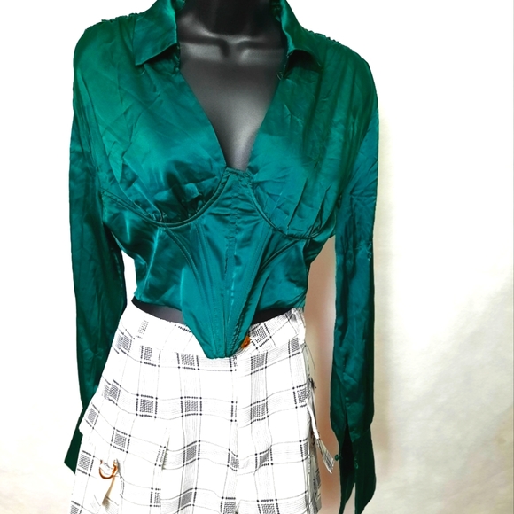 Holiday Outfit #2 - Picture 2 of 3